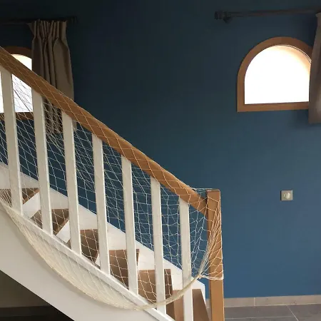 Au Grand Saule Les Attaques